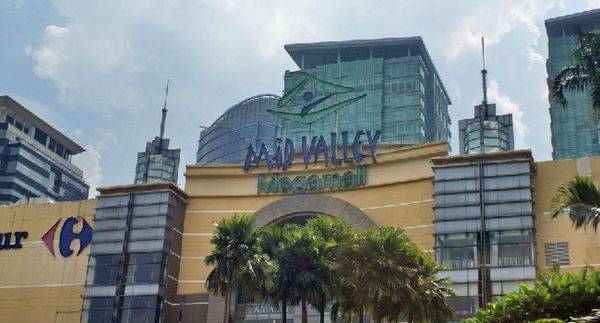Mid Valley Megamall main entrance and signage, Kuala Lumpur